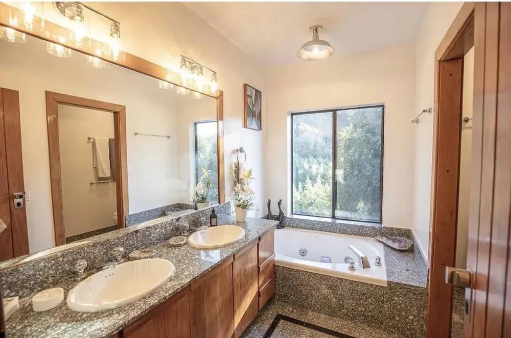 16012 Flintlock Road Cupertino, CA 95014