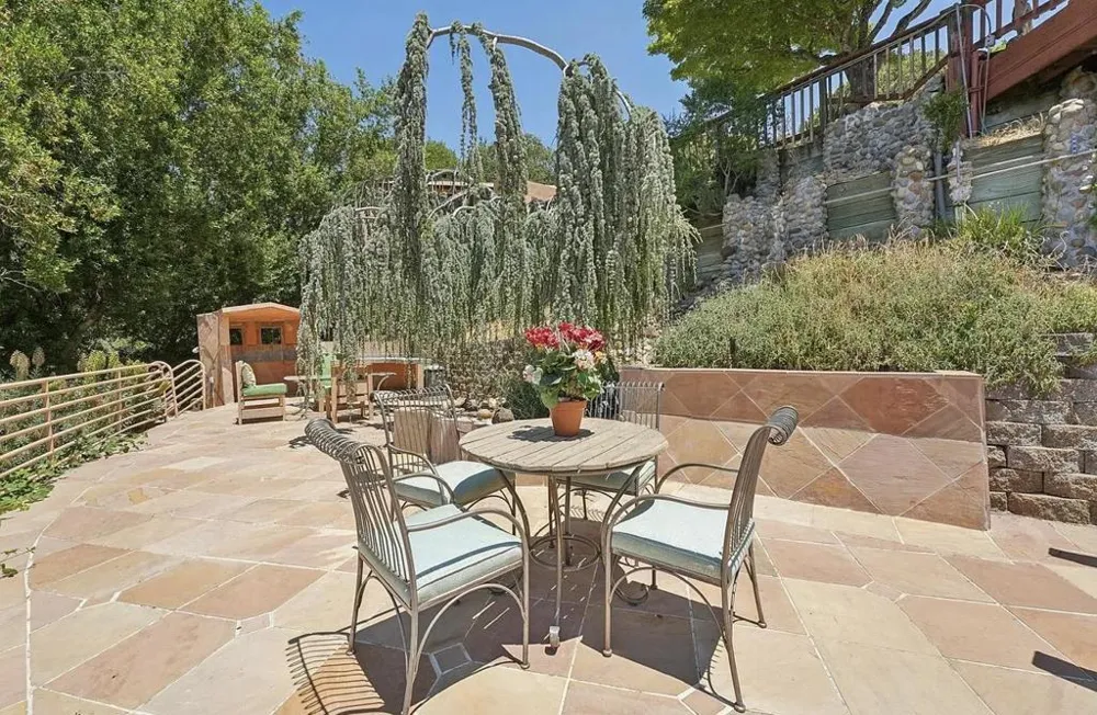 16012 Flintlock Road Cupertino, CA 95014