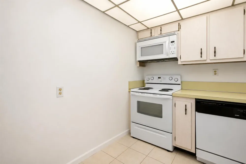 3540 S Ocean Boulevard #808w South Palm Beach, FL 33480