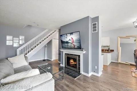 49714 Draper Circle #87