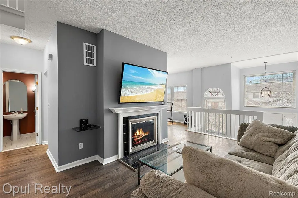 49714 Draper Circle #87 Plymouth Charter Township, MI 48170