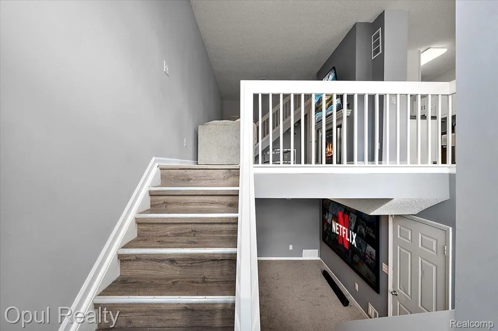 49714 Draper Circle #87 Plymouth Charter Township, MI 48170
