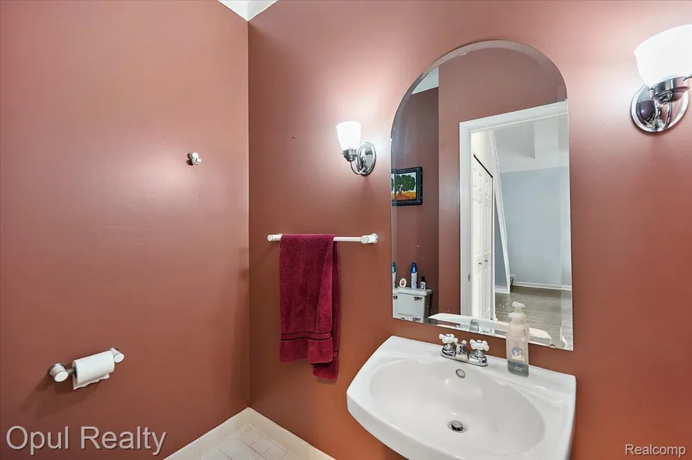 49714 Draper Circle #87 Plymouth Charter Township, MI 48170