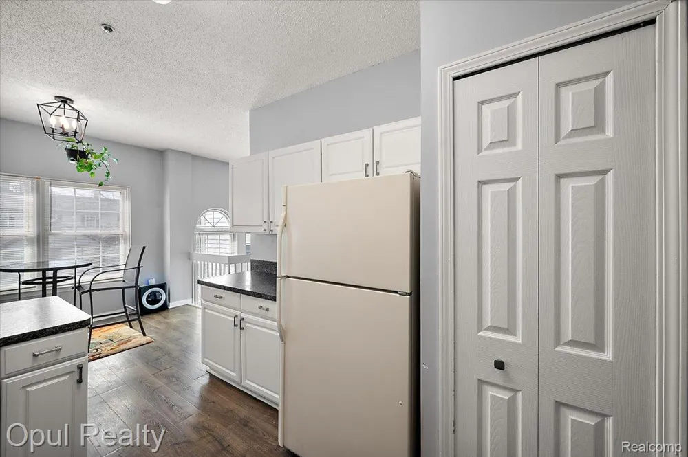 49714 Draper Circle #87 Plymouth Charter Township, MI 48170