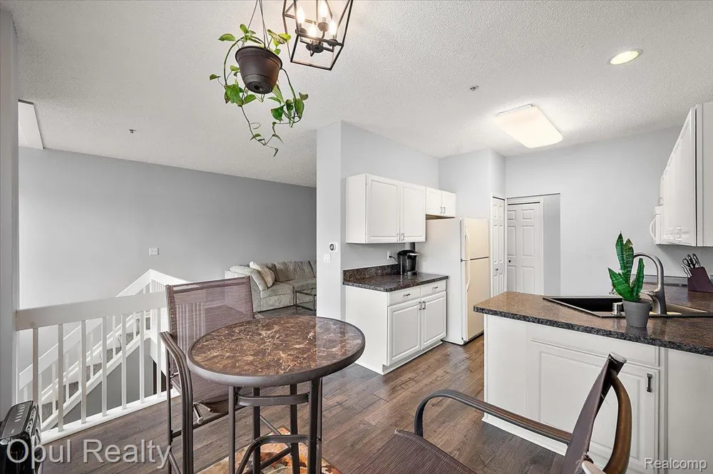 49714 Draper Circle #87 Plymouth Charter Township, MI 48170