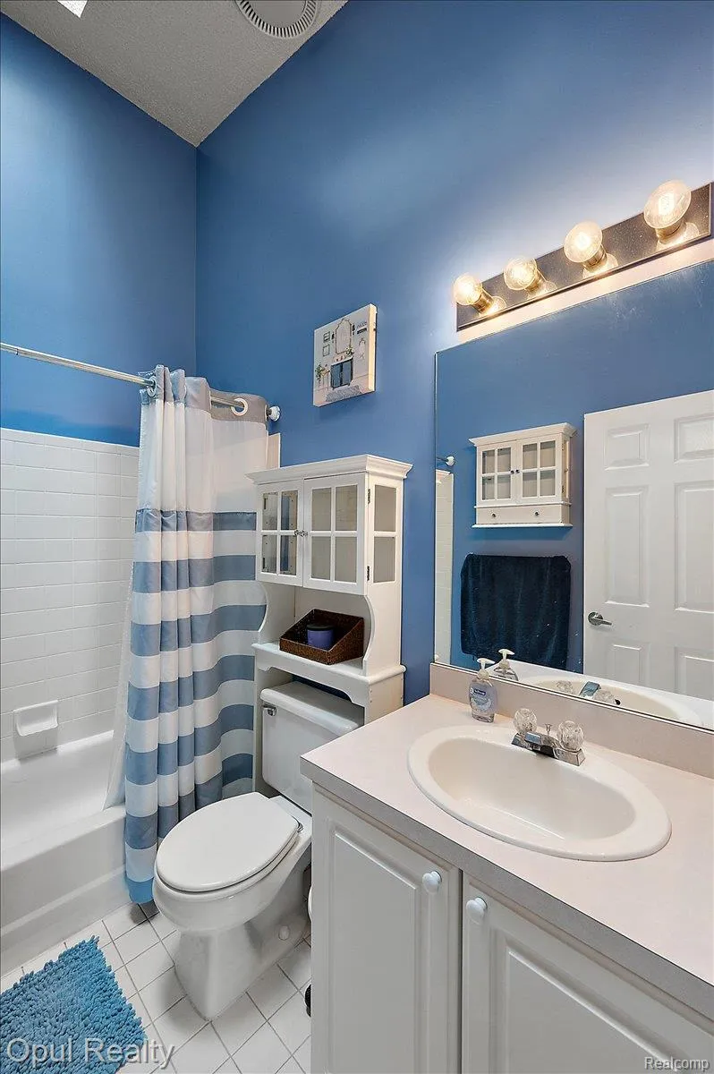 49714 Draper Circle #87 Plymouth Charter Township, MI 48170