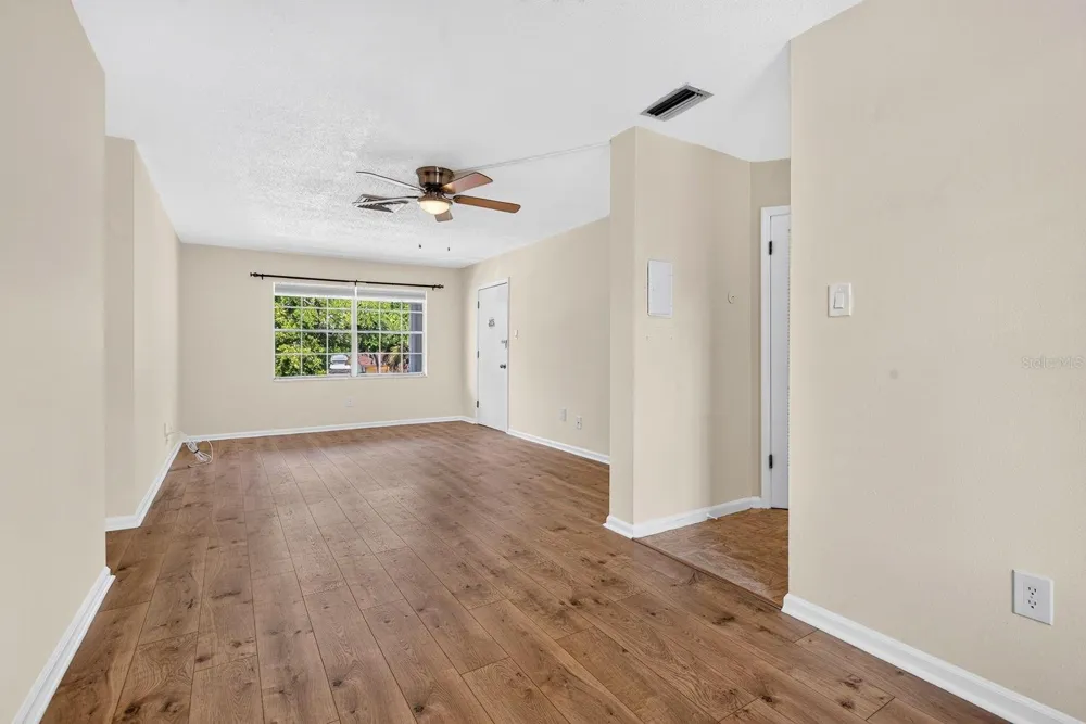 4507 9TH STREET W #D6 Bradenton, FL 34207