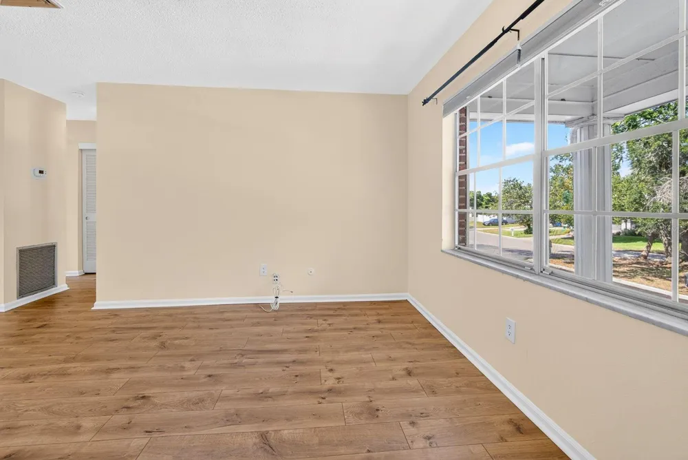 4507 9TH STREET W #D6 Bradenton, FL 34207