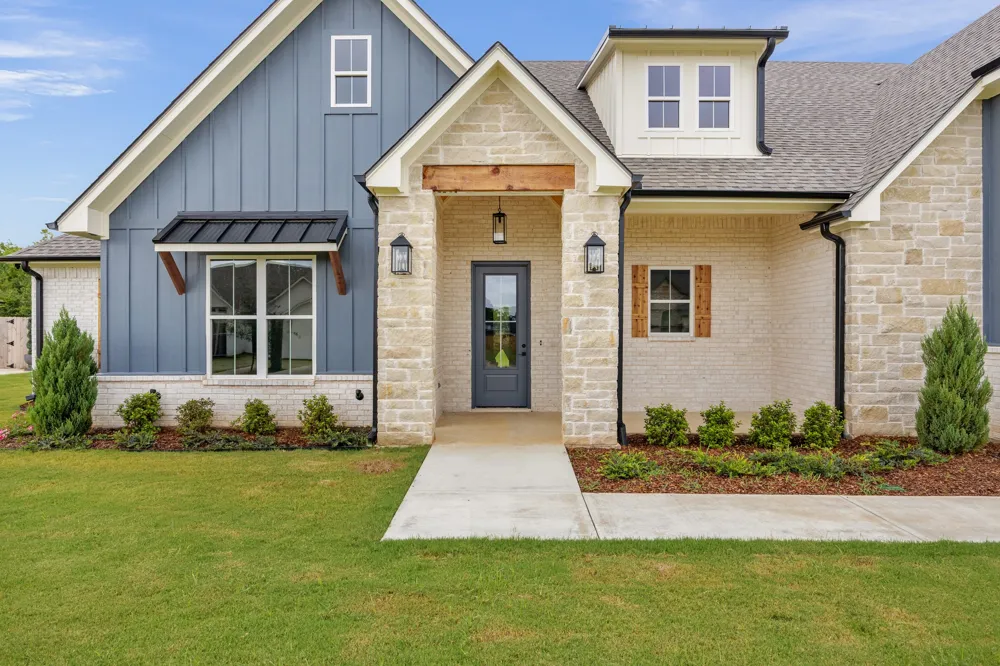 12388 Madison Crossing Bullard, TX 75757