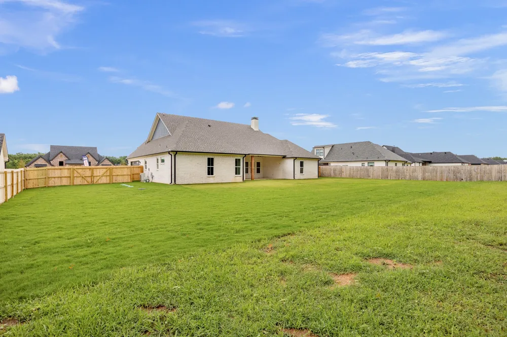 12388 Madison Crossing Bullard, TX 75757