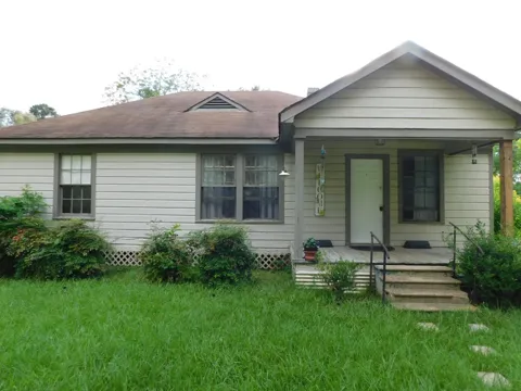 213 3RD STREET PINEHILL STREET