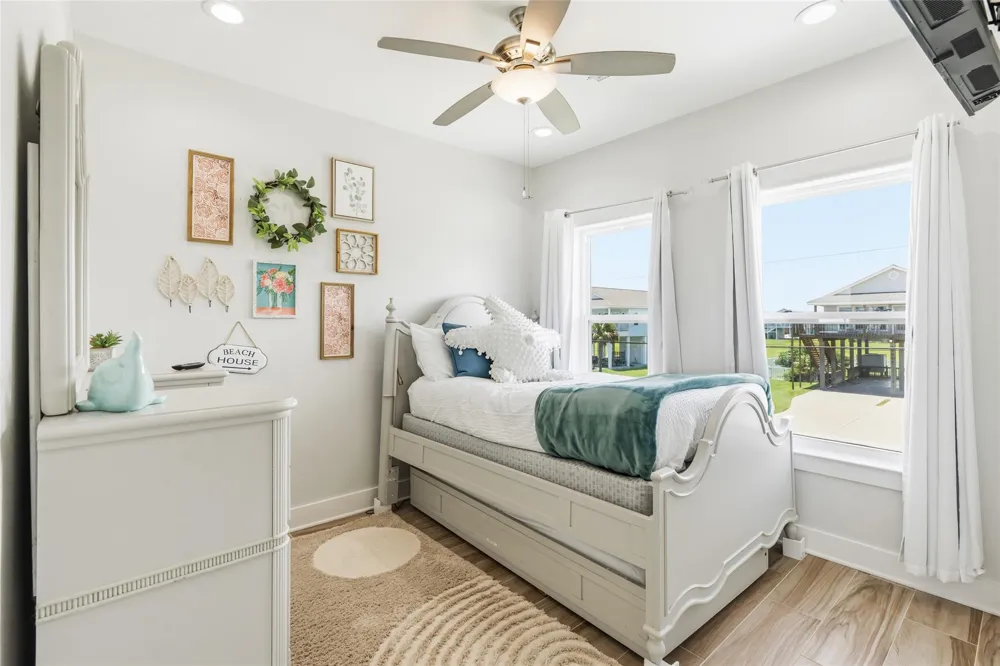 18603 Shaman Drive Galveston, TX 77554