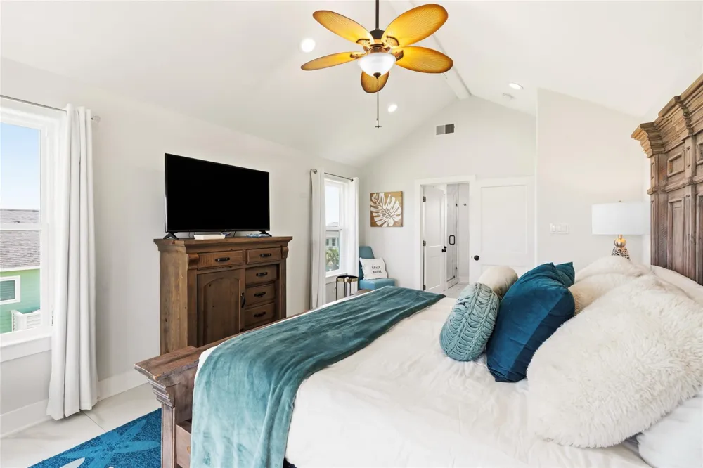 18603 Shaman Drive Galveston, TX 77554