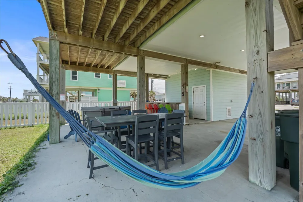 18603 Shaman Drive Galveston, TX 77554