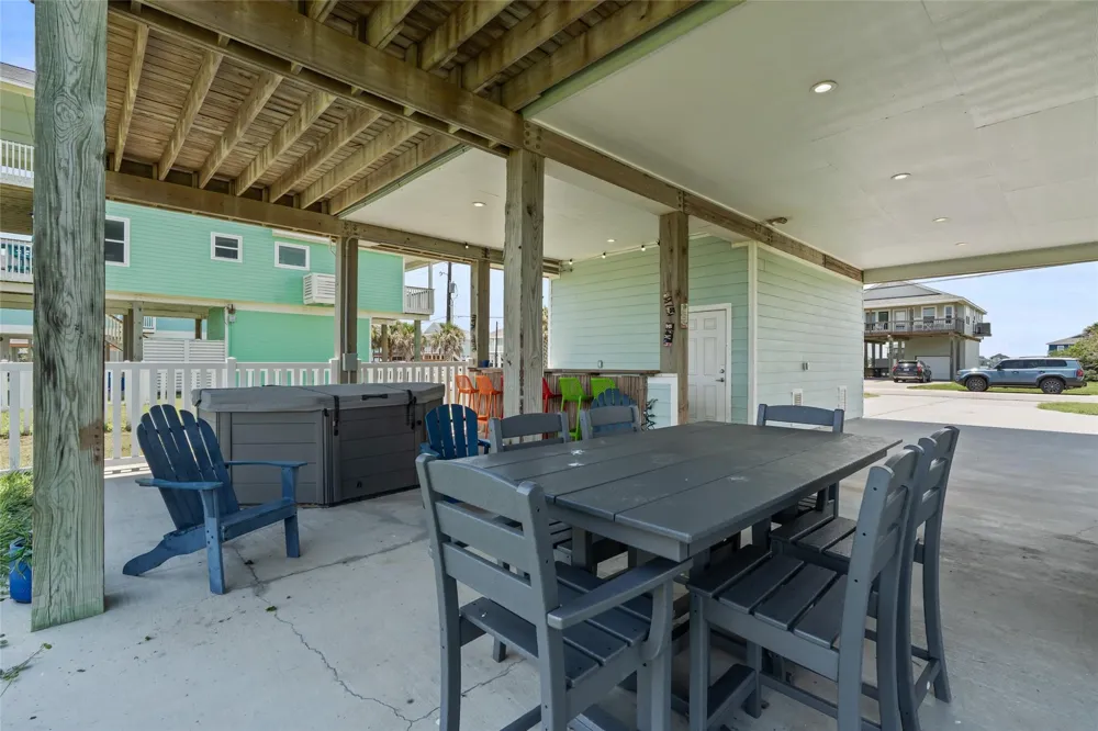 18603 Shaman Drive Galveston, TX 77554