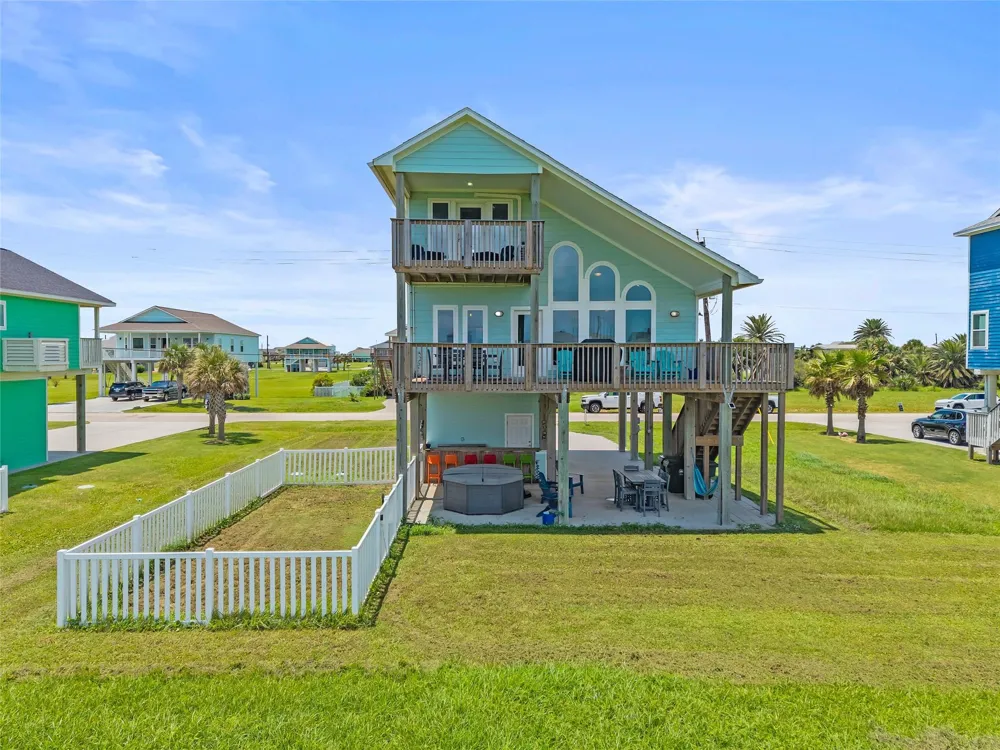 18603 Shaman Drive Galveston, TX 77554