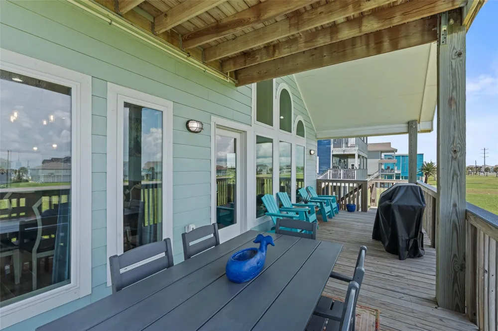 18603 Shaman Drive Galveston, TX 77554