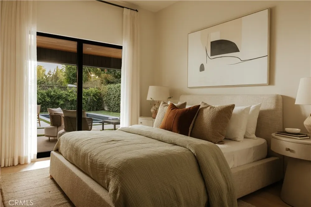 5267 Ventura Canyon Avenue Sherman Oaks, CA 91401
