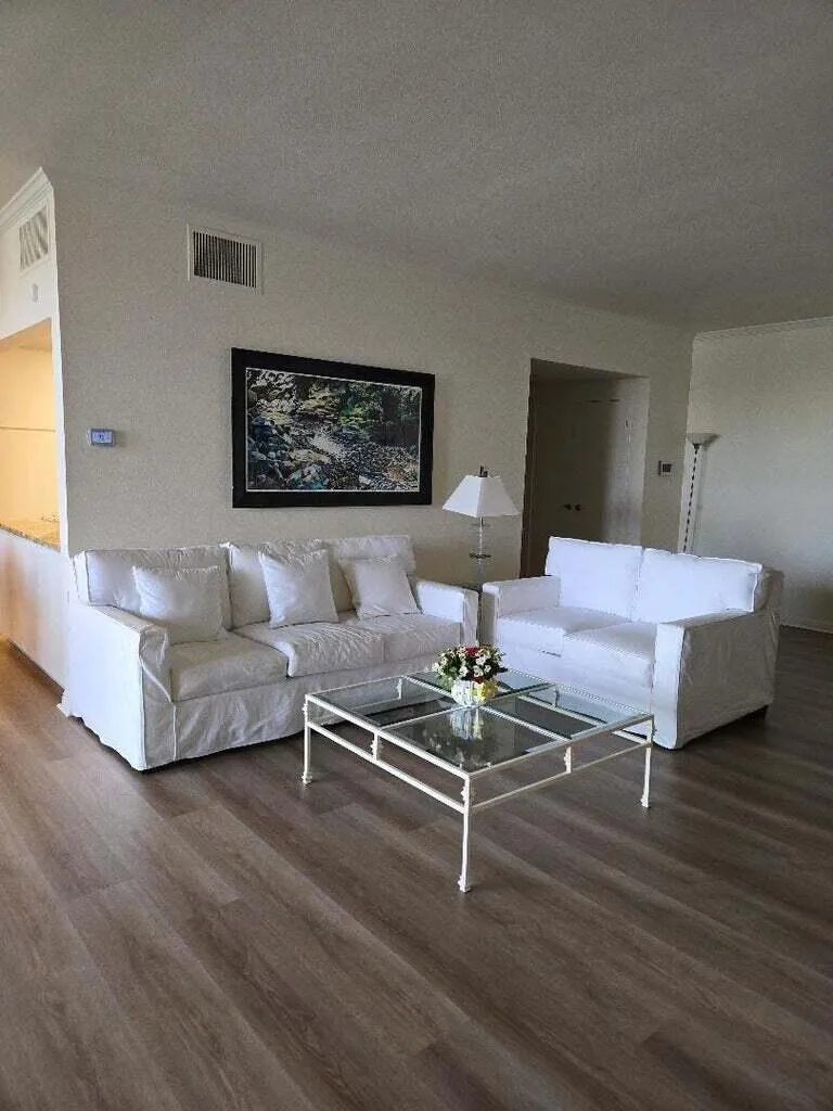 899 Island Drive #110 Rancho Mirage, CA 92270