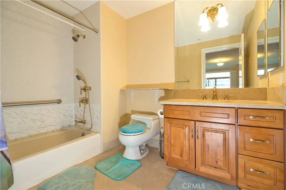 13798 Roswell Avenue #B227 Chino, CA 91710