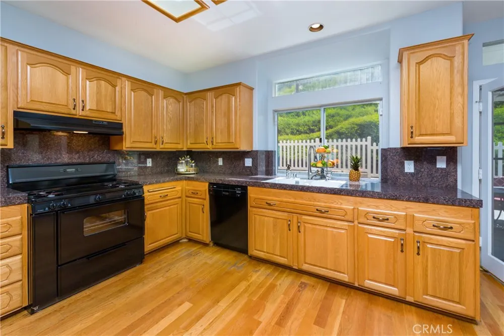29324 Begonias Lane Canyon Country, CA 91387