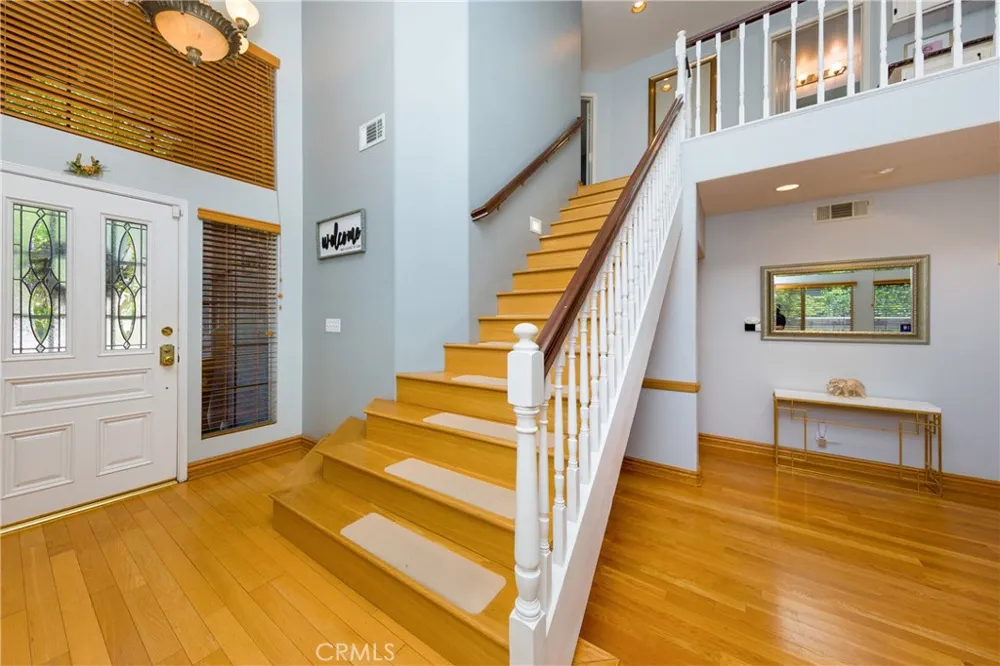 29324 Begonias Lane Canyon Country, CA 91387