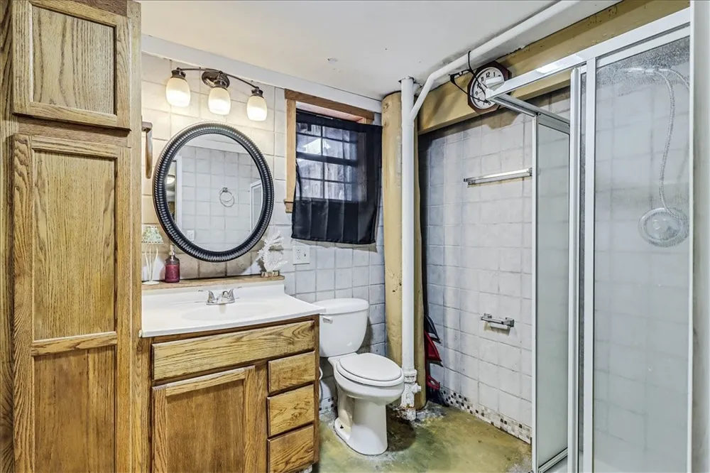 141 W White Avenue Port Aransas, TX 78373
