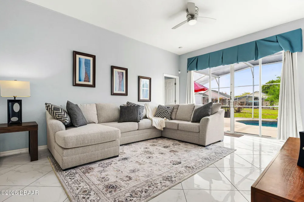 208 Troon Circle Davenport, FL 33897