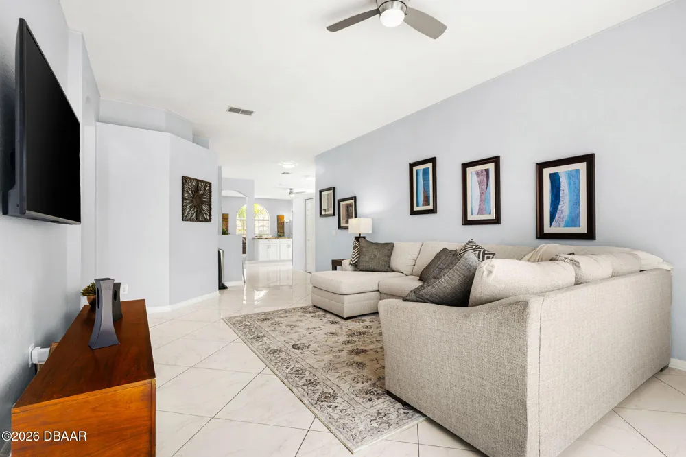 208 Troon Circle Davenport, FL 33897