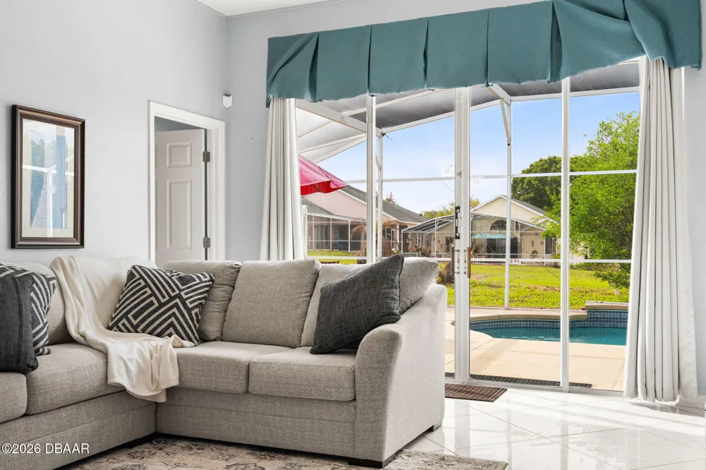 208 Troon Circle Davenport, FL 33897
