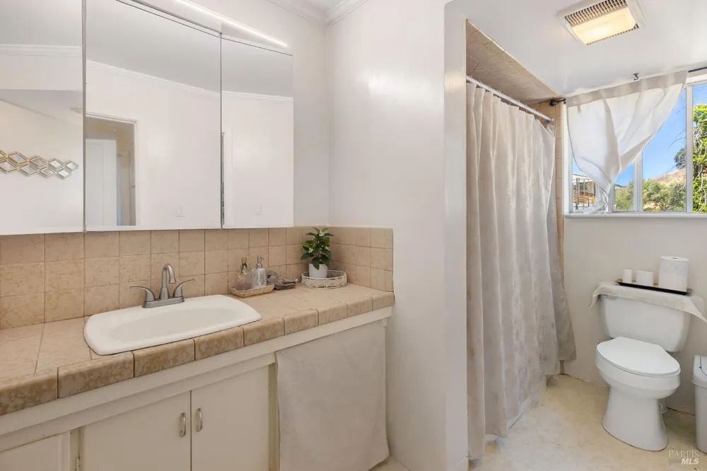 6684 Gibson Canyon Road Vacaville, CA 95688