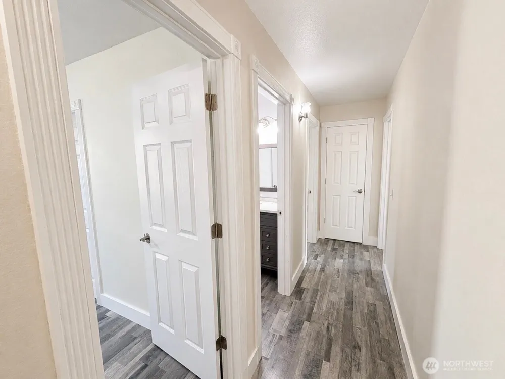 105 22nd Street NE Long Beach, WA 98631