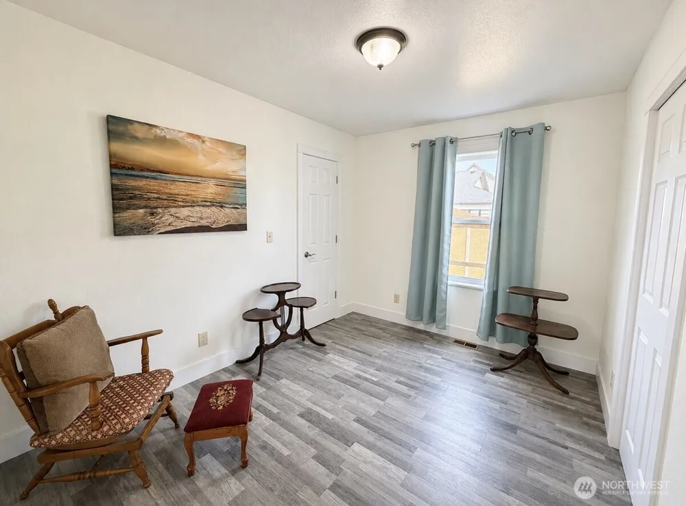 105 22nd Street NE Long Beach, WA 98631