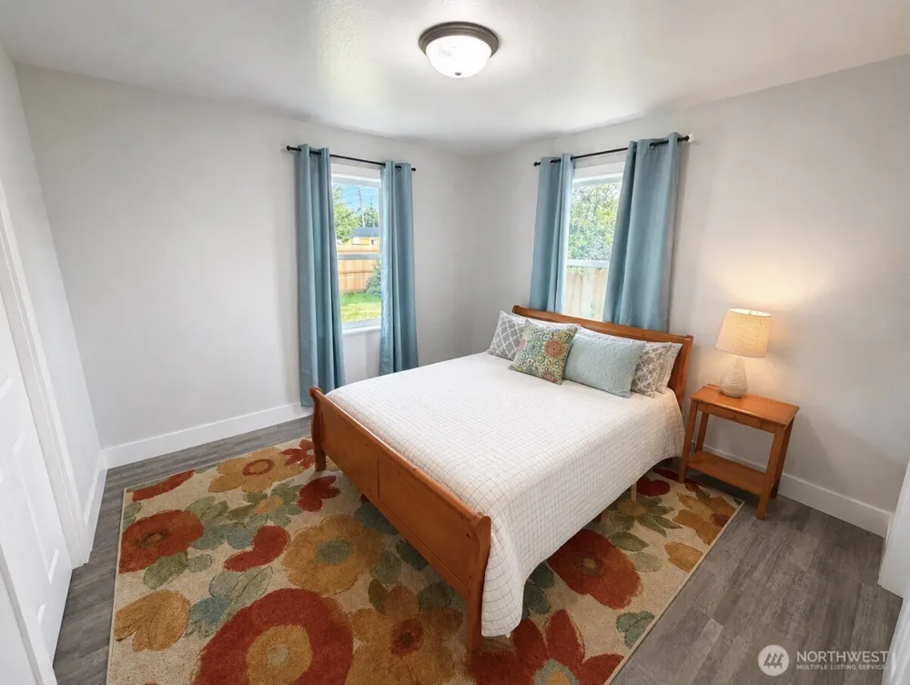 105 22nd Street NE Long Beach, WA 98631