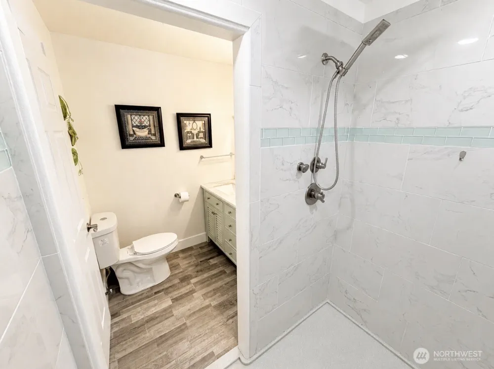 105 22nd Street NE Long Beach, WA 98631
