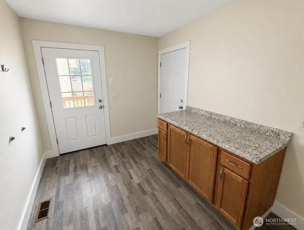 105 22nd Street NE Long Beach, WA 98631