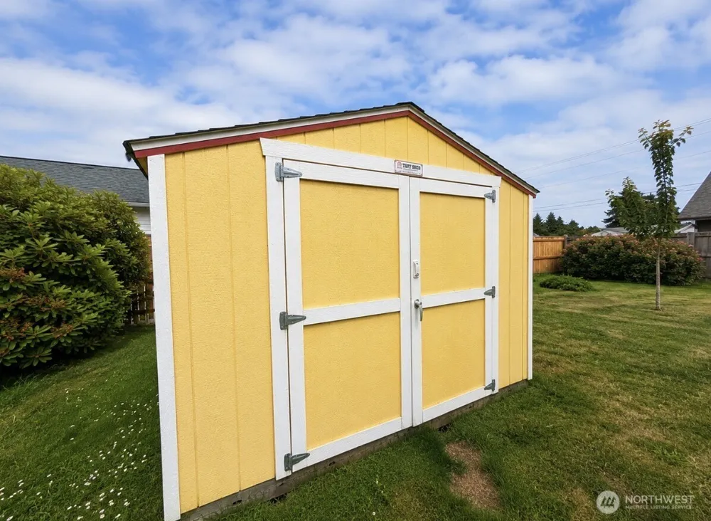 105 22nd Street NE Long Beach, WA 98631
