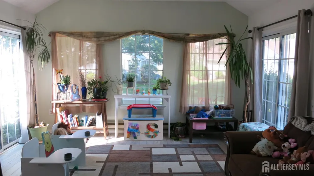 640 Madison Drive #B Monroe, NJ 08831