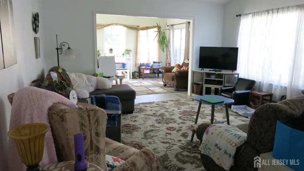 640 Madison Drive #B Monroe, NJ 08831