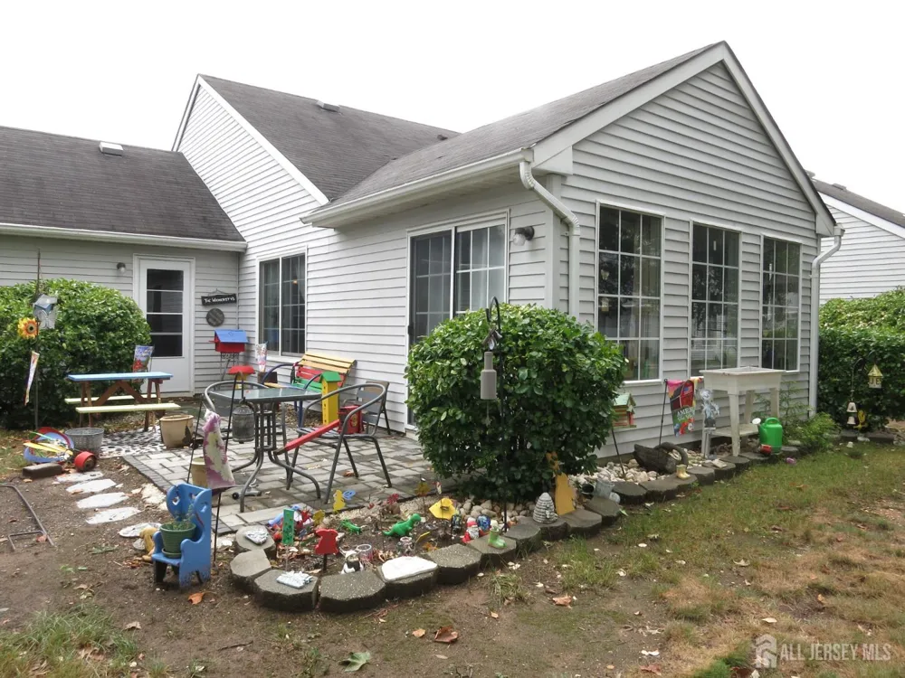 640 Madison Drive #B Monroe, NJ 08831