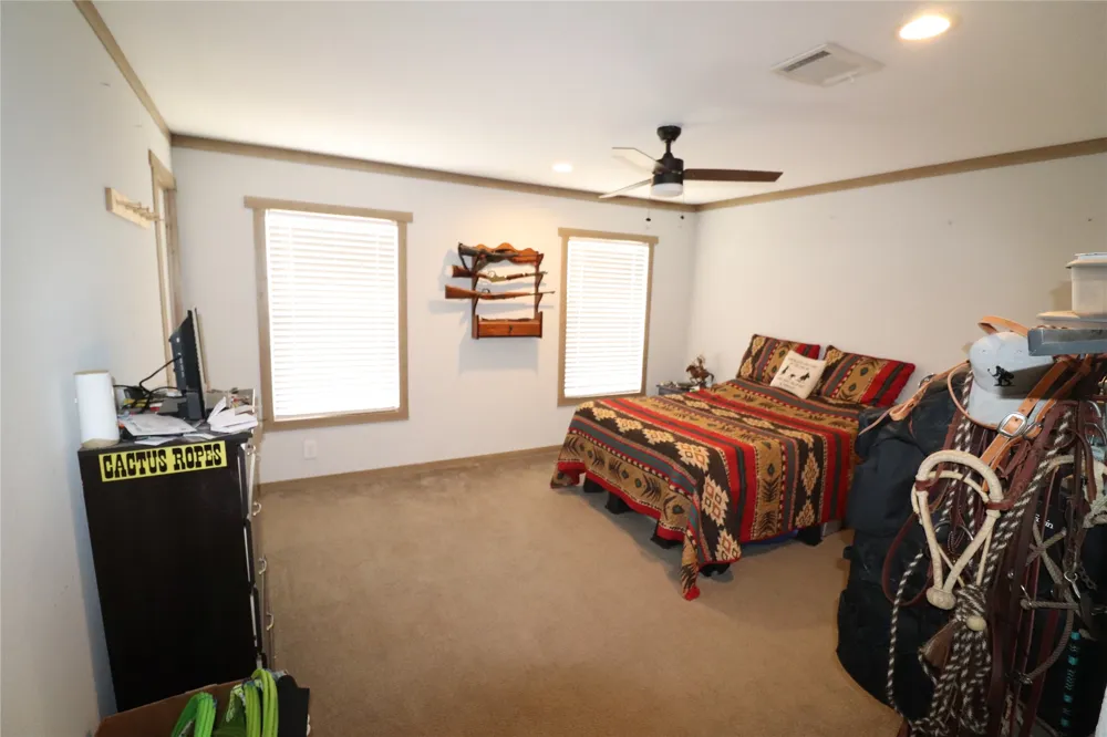 9315 CR 106 W Vernon, TX 76384