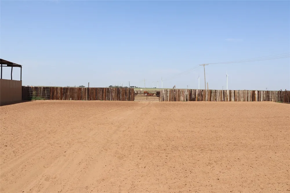 9315 CR 106 W Vernon, TX 76384