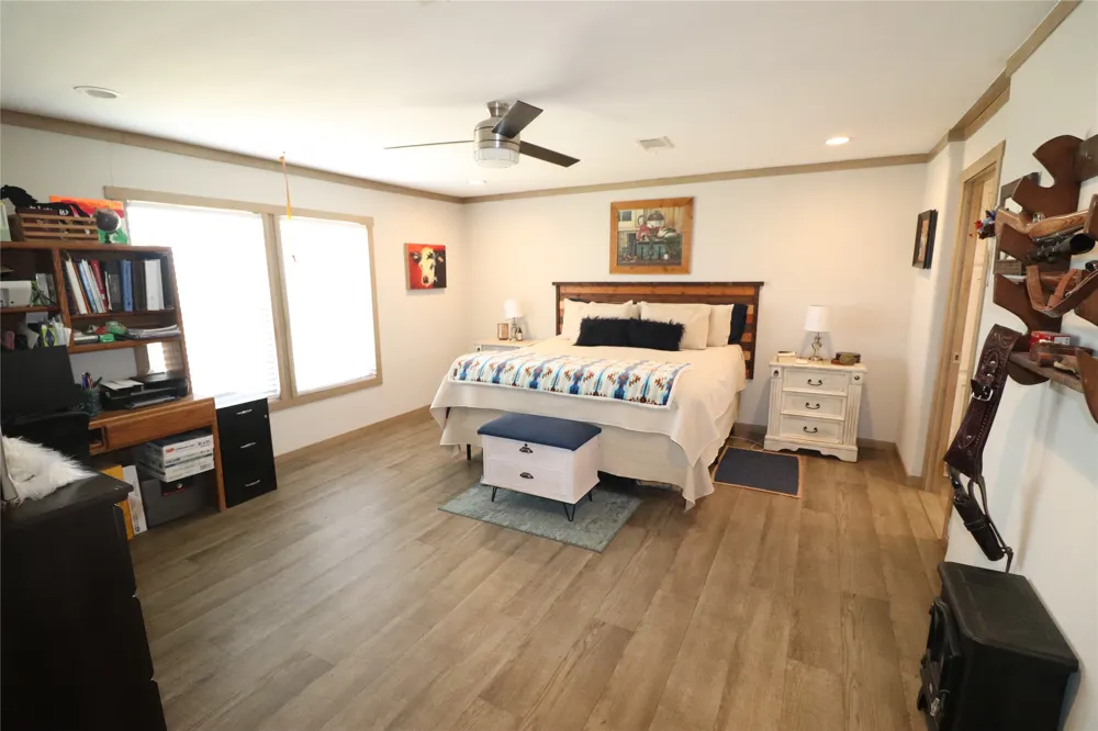 9315 CR 106 W Vernon, TX 76384