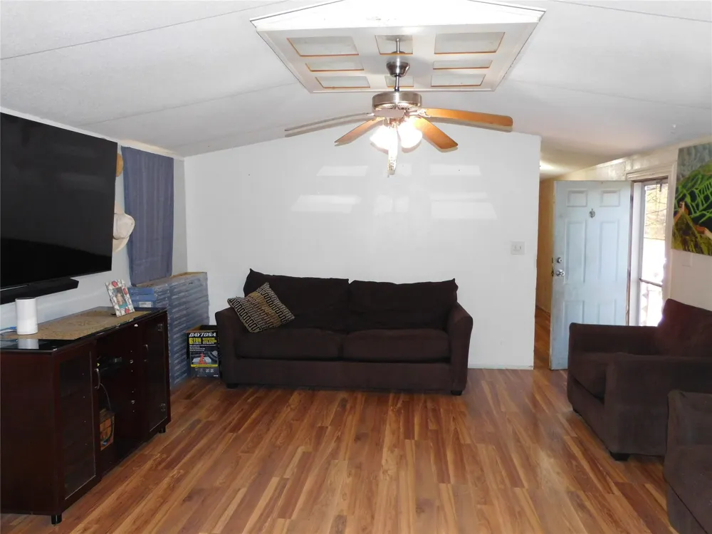 233 Hcr 3315 Hubbard, TX 76648