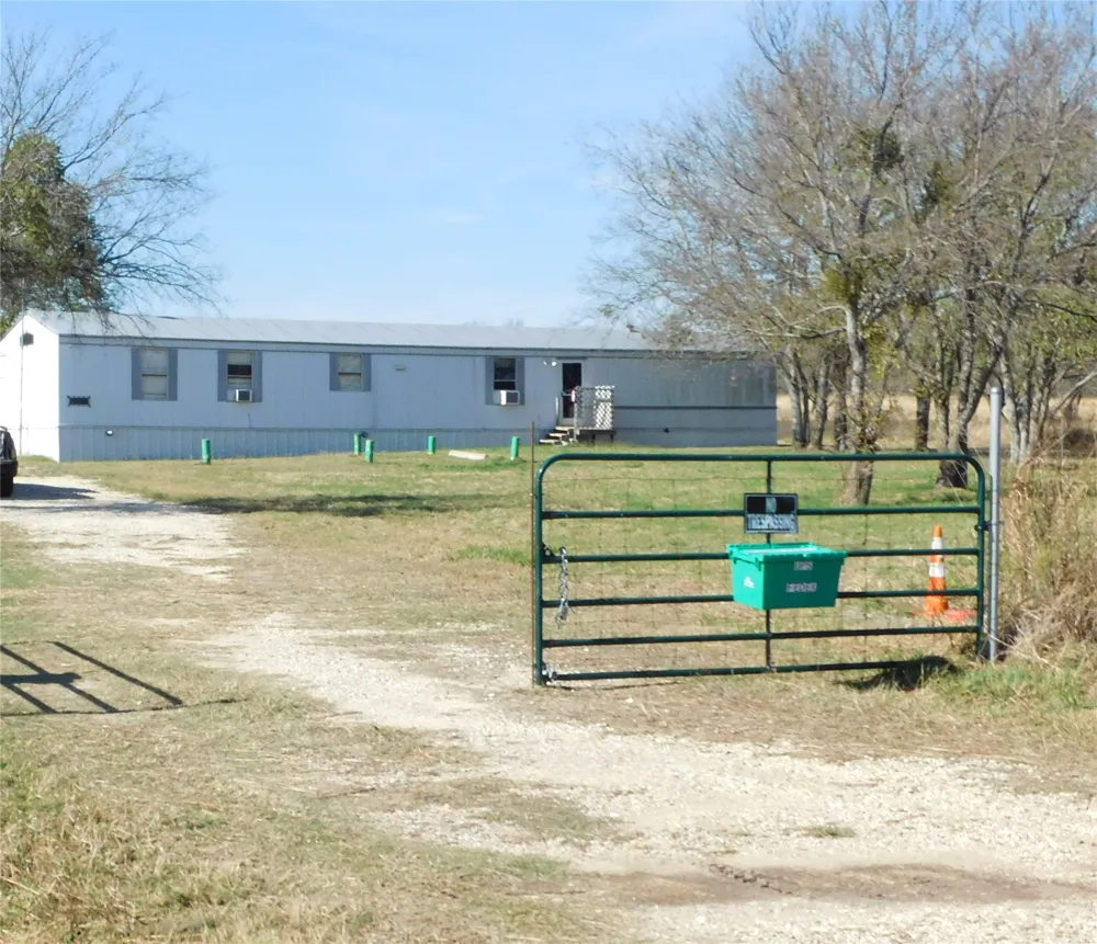 233 Hcr 3315 Hubbard, TX 76648