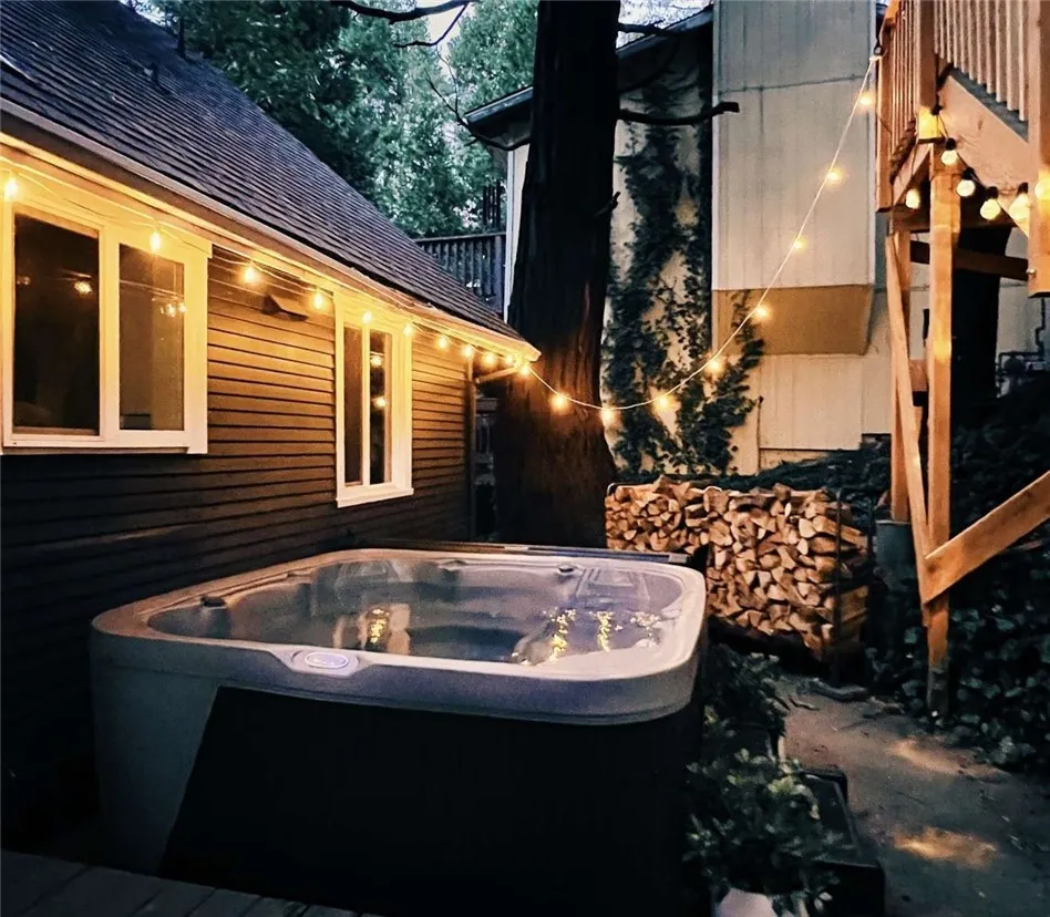 975 Mercury Way Crestline, CA 92325