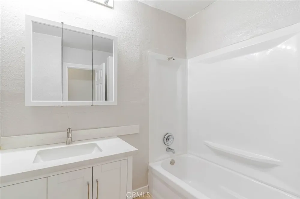7137 Greeley Street #7 Tujunga, CA 91042