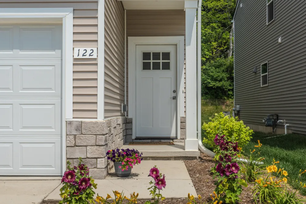 122 Parsons Lane Saline, MI 48176