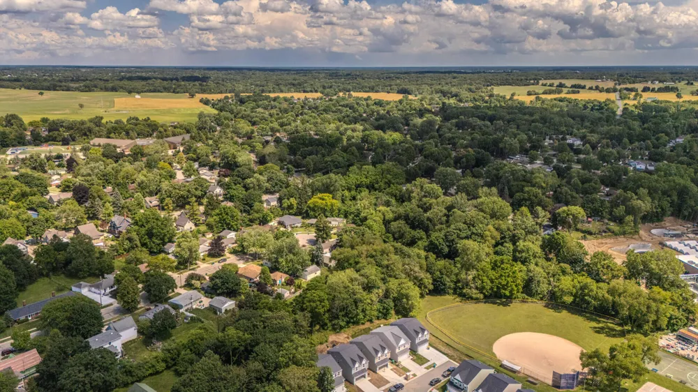 122 Parsons Lane Saline, MI 48176