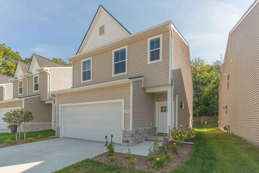 122 Parsons Lane Saline, MI 48176